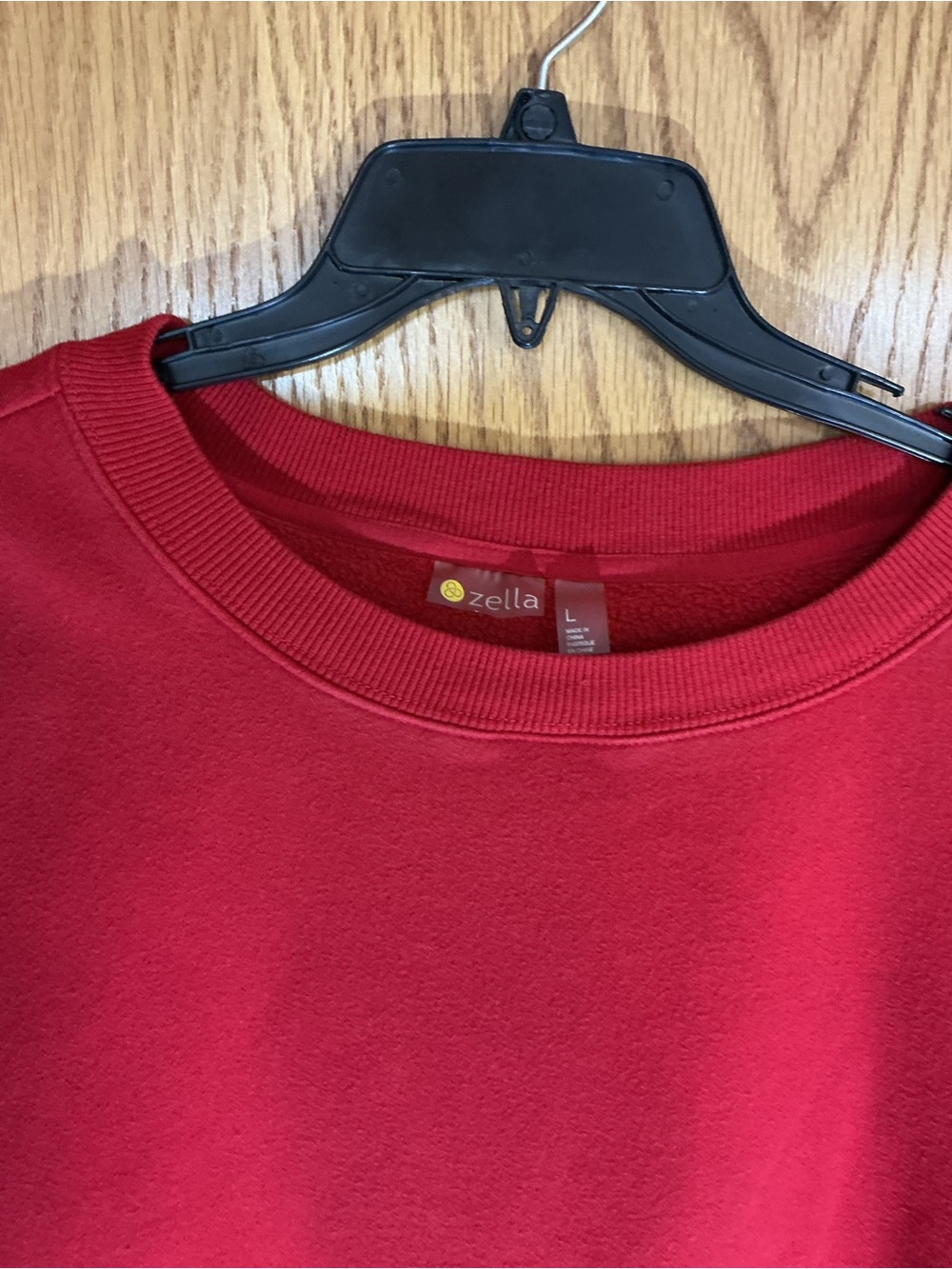 Zella Men’s Bright Red Crewneck Sweatshirt
